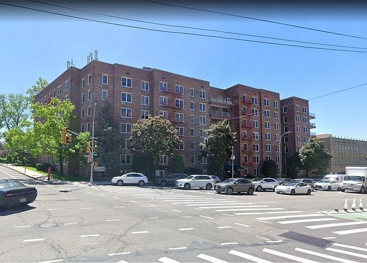 241-20 Northern Boulevard #4A