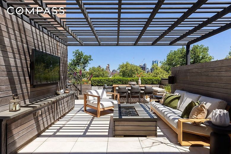 241 Carroll Street #4