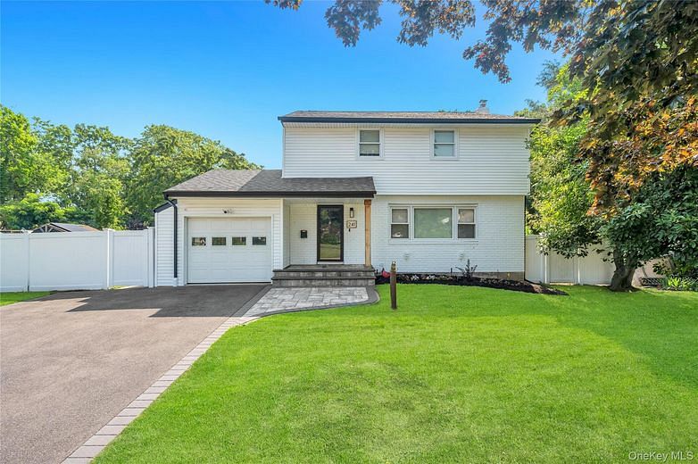 241 Tree Road