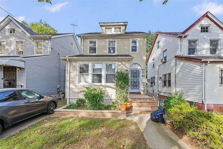 24111 Newhall Avenue