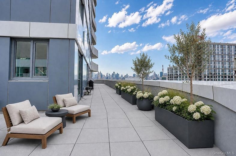 2416 Queens Plaza S #7B