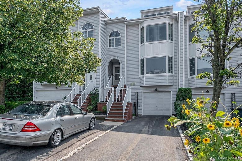 242-07A Oak Park Drive