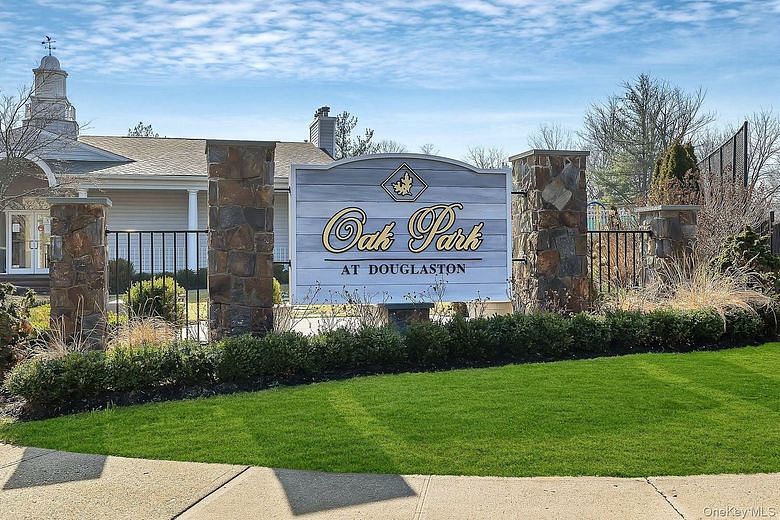 242-25A Oak Park Drive