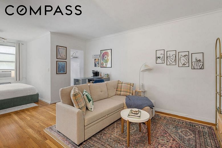 242 East 38th Street #4E