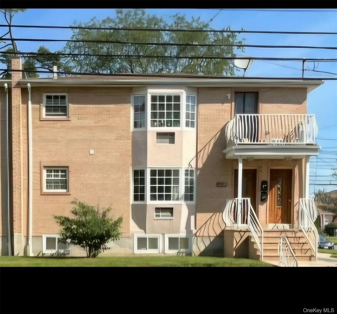 243-29 Weller Avenue