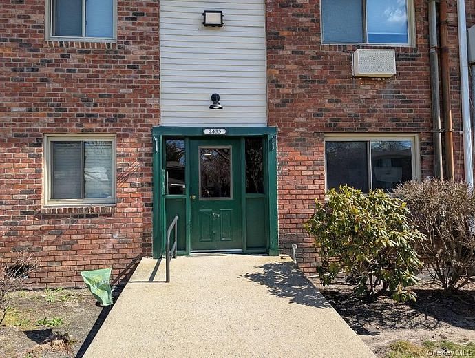 2435 Union Boulevard #7B