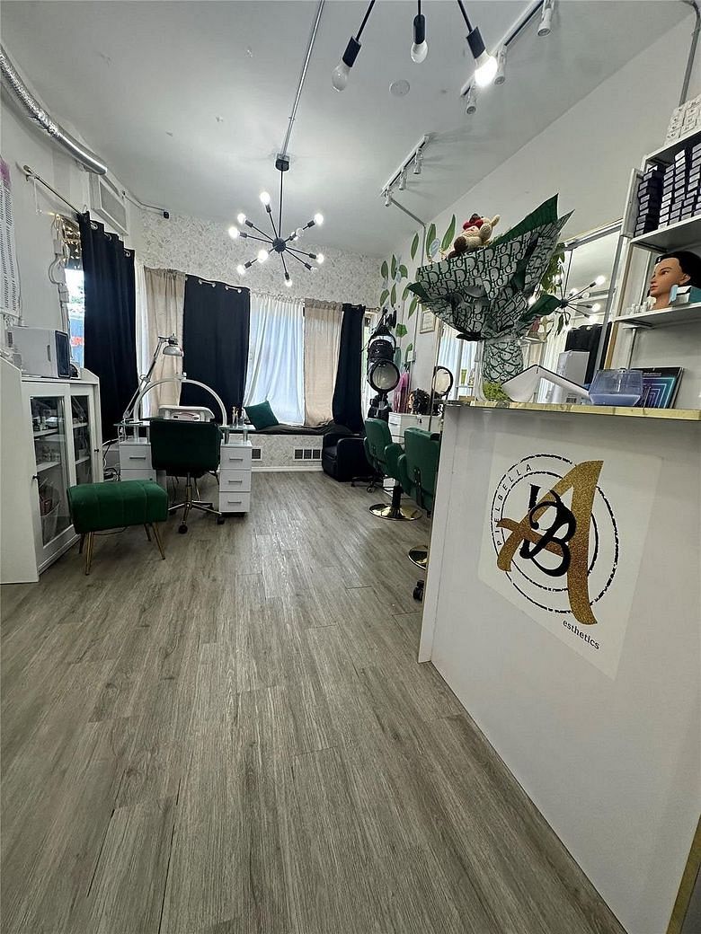 244-08 Jericho Turnpike