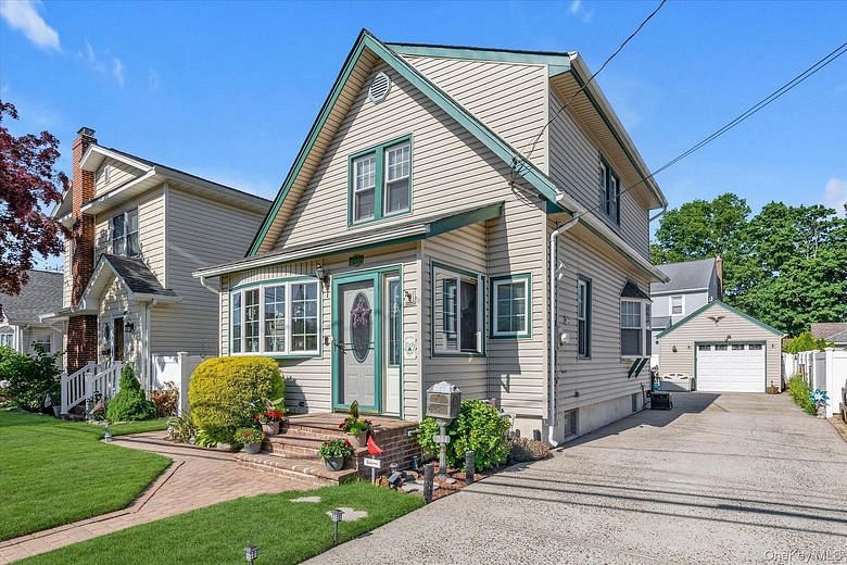 244 Rolling Street