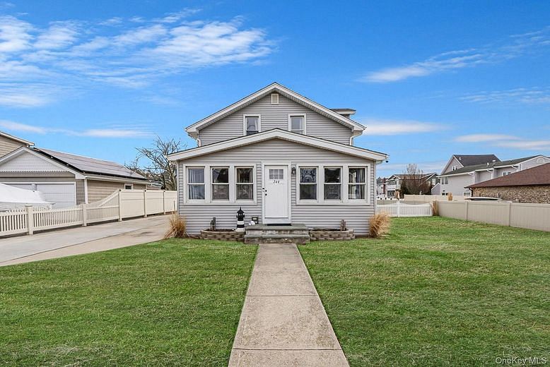 244 S Bayview Avenue