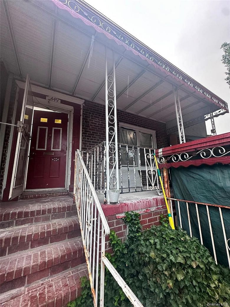 2449 92nd Street