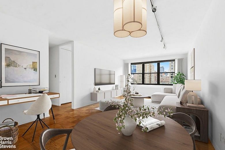 245 East 25th Street #12J