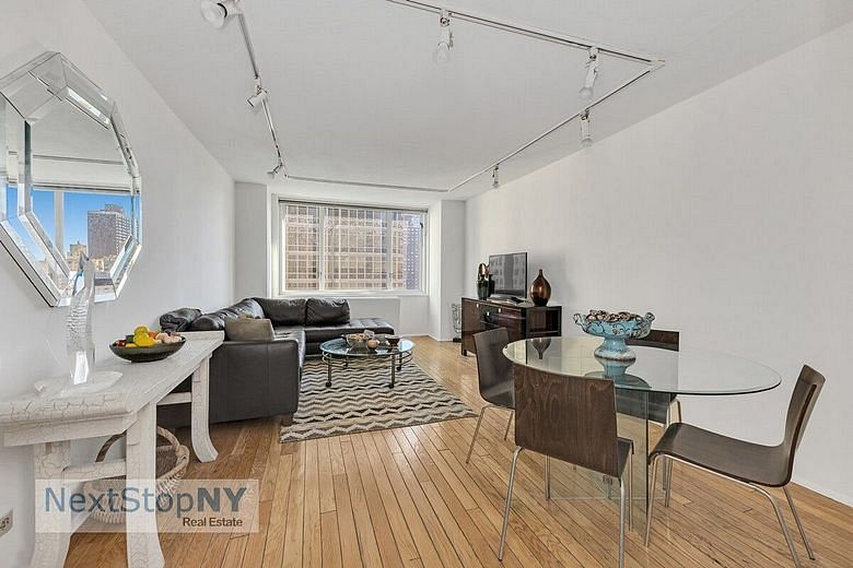 245 East 54th Street #17G