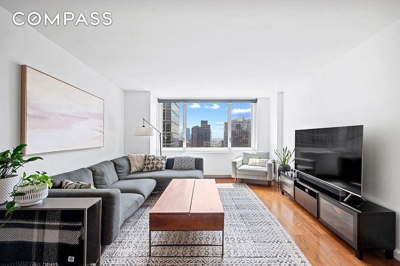 245 East 54th Street #26JK