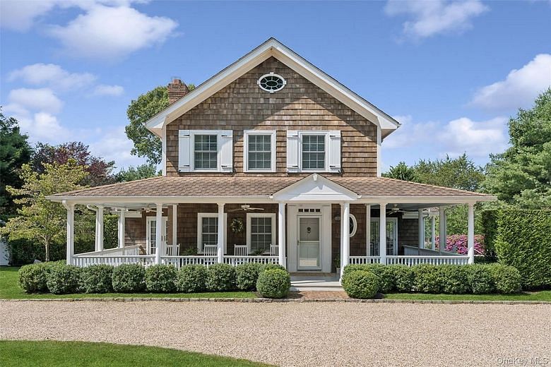 245 Meadows W