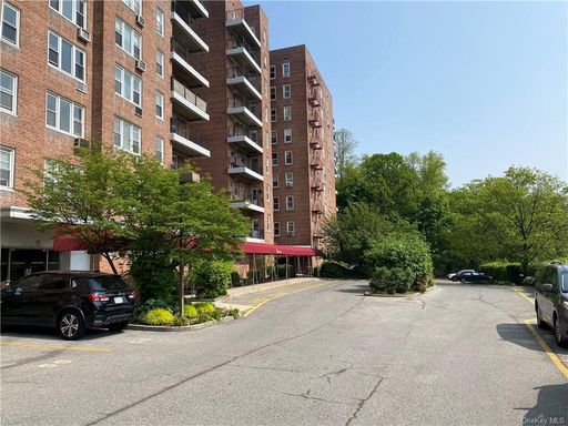 Image 1 of 26 for 245 Rumsey Road #6E in Westchester, Yonkers, NY, 10701