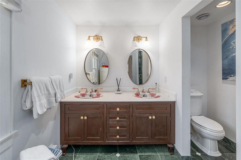 2455 New Suffolk Avenue