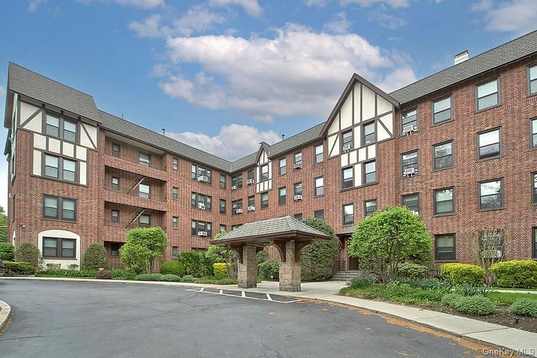 246 Bronxville Road #I3