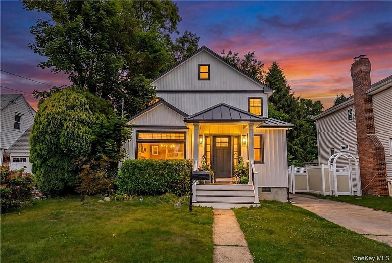 246 Oak Street