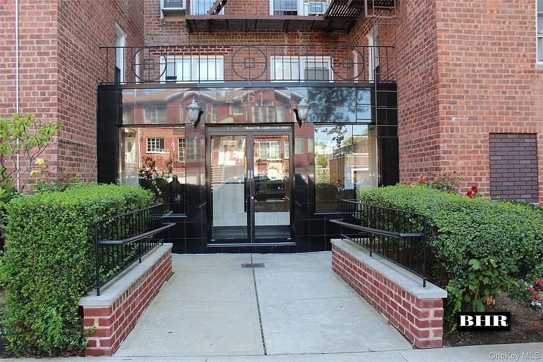 2461 E 29th Street #5G