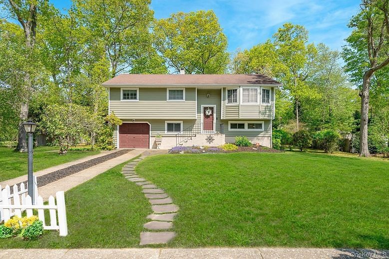 247 Bow Drive