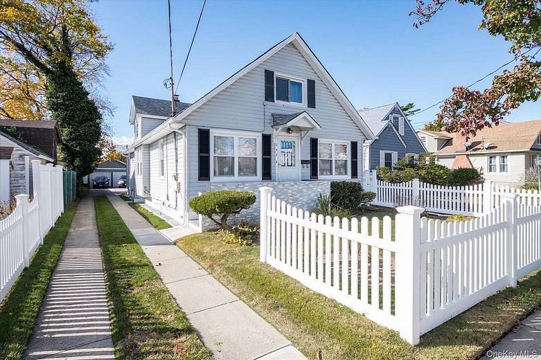 247 N Columbus Avenue