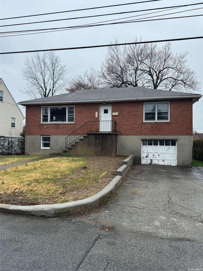 Image 1 of 13 for 247 Round Hill Drive in Westchester, Yonkers, NY, 10710