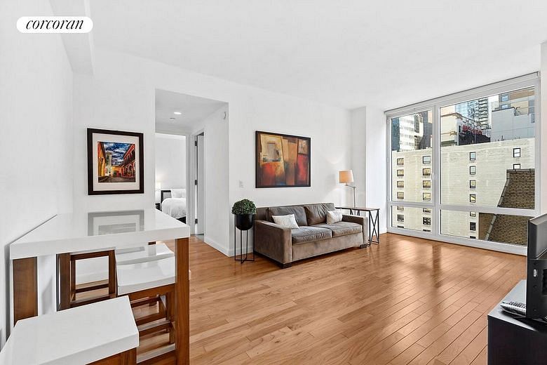 247 West 46th Street #1805