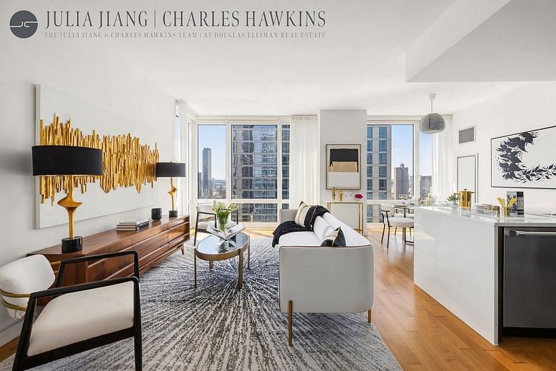 247 West 46th Street #2202