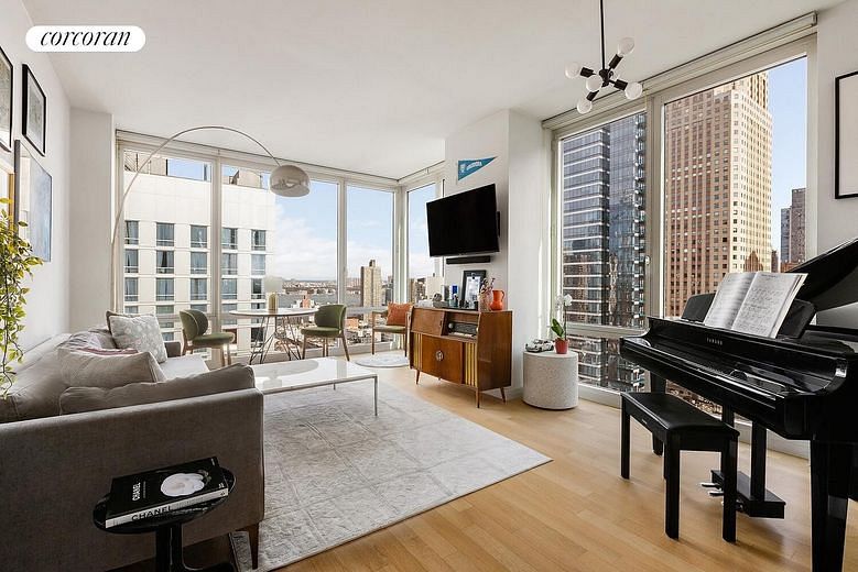 247 West 46th Street #2501