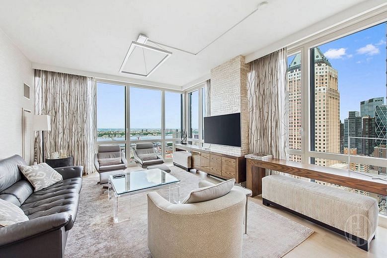 247 West 46th Street #3801