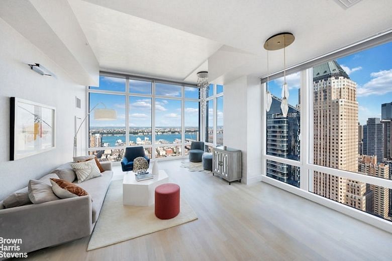 247 West 46th Street #4201