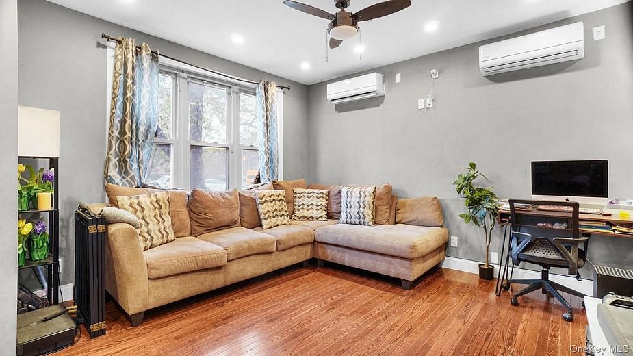 2476 Linden Boulevard