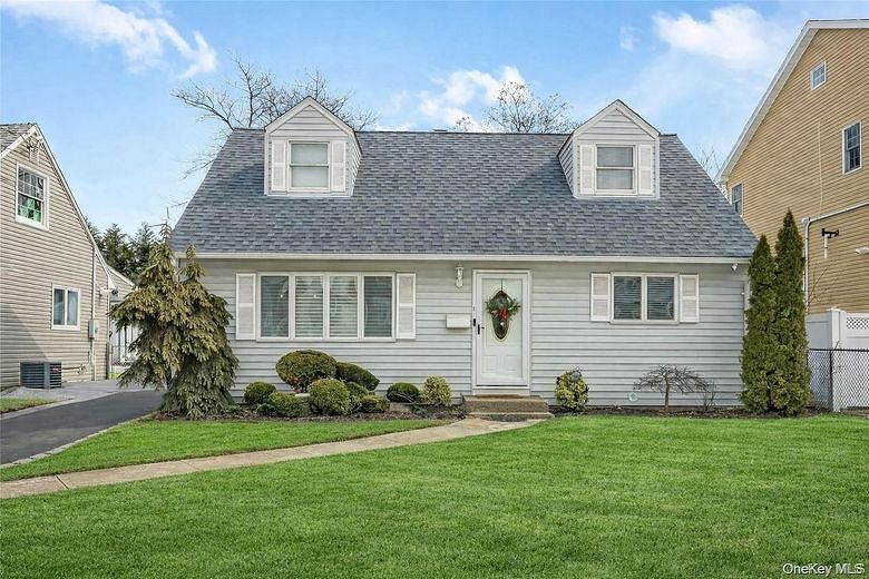 2477 Freeport Street