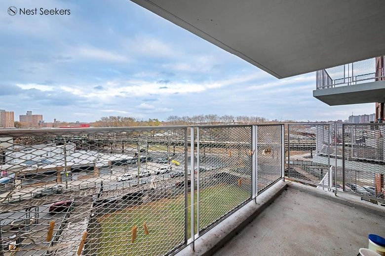 2483 West 16th Street #6F