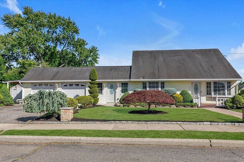 2484 Lindy Road