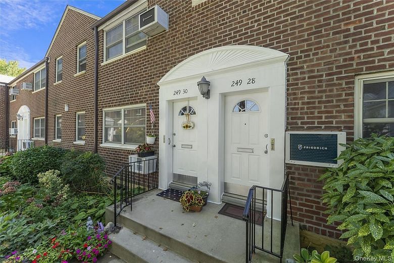 249-30 63rd Avenue #4-1275