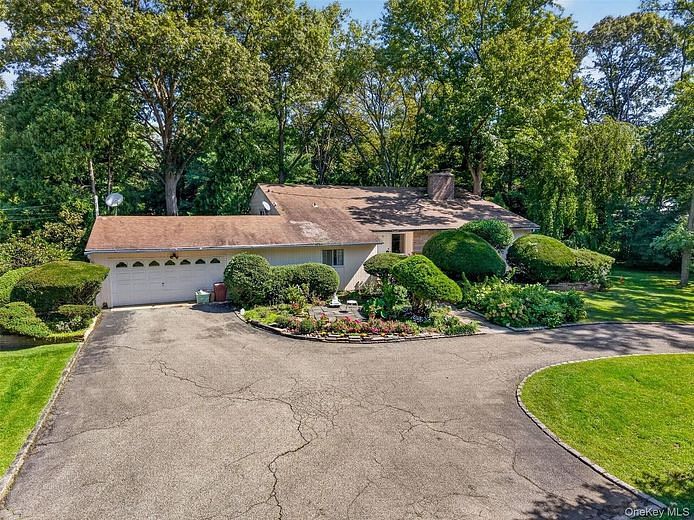 2495 Cedar Swamp Road