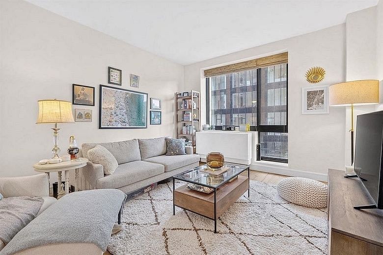 25-21 43rd Avenue #302