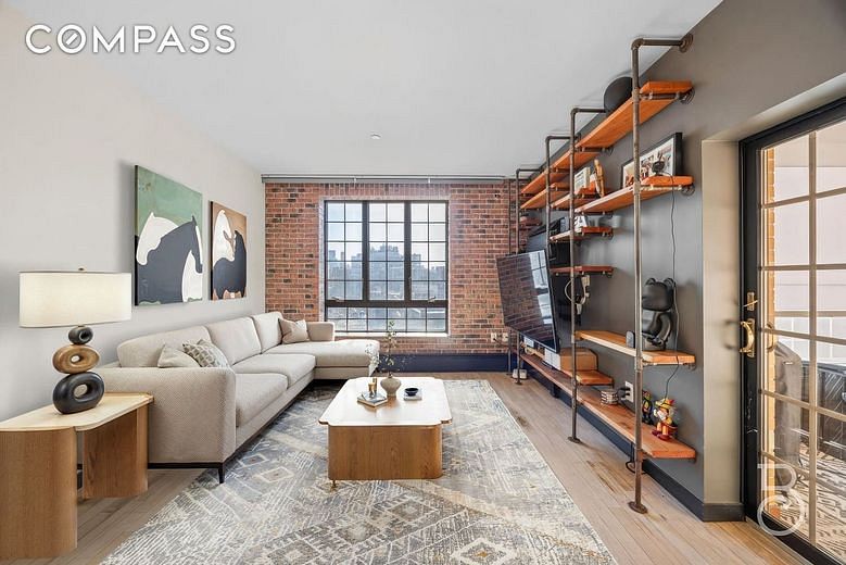 25-25 Newtown Avenue #4B