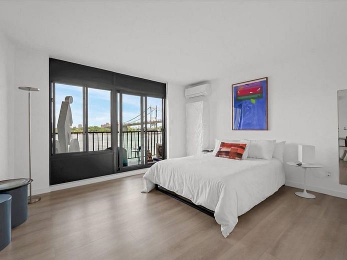 25-40 Shore Boulevard #3P
