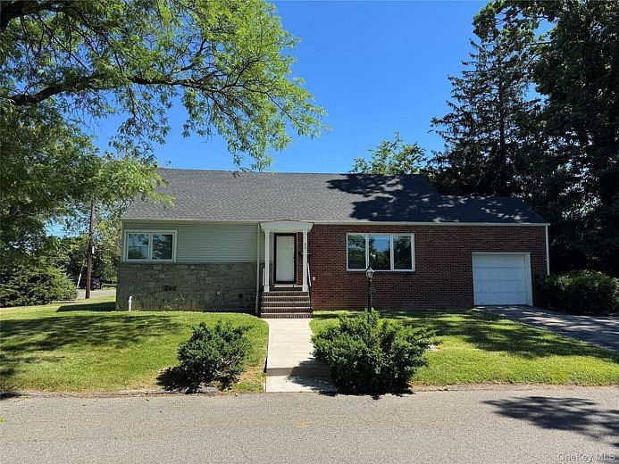 25 Alta Parkway