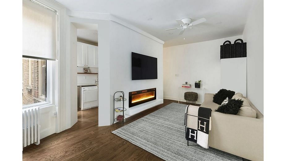 25 Charles Street #2C