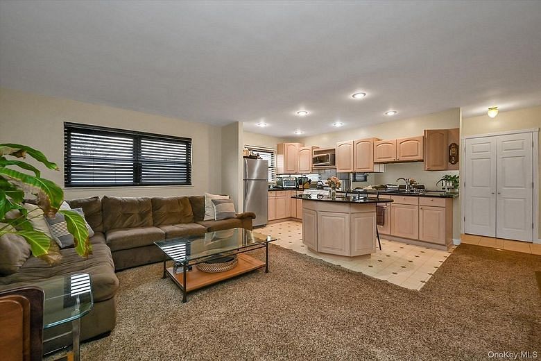 25 Elizabeth Street #2F