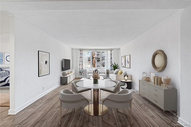 25 Franklin Avenue #2O