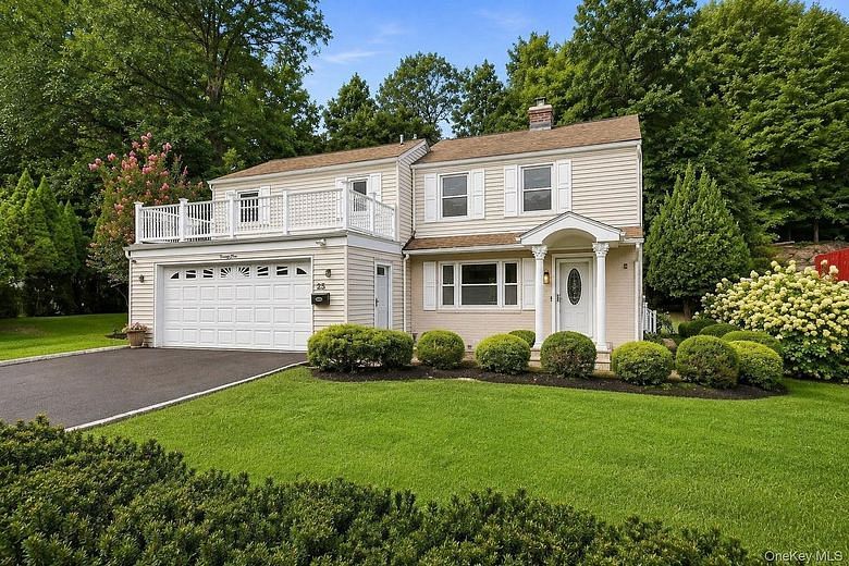 25 Greenvale Circle
