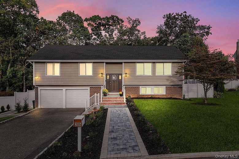 25 Hitching Post Lane