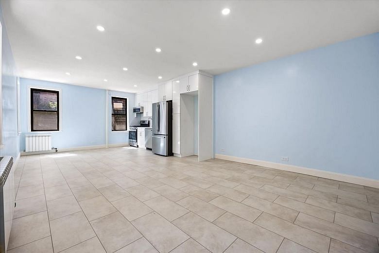 25 Indian Road #2A