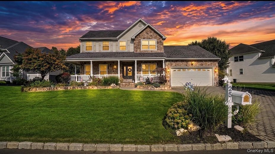 25 Laurel Lane