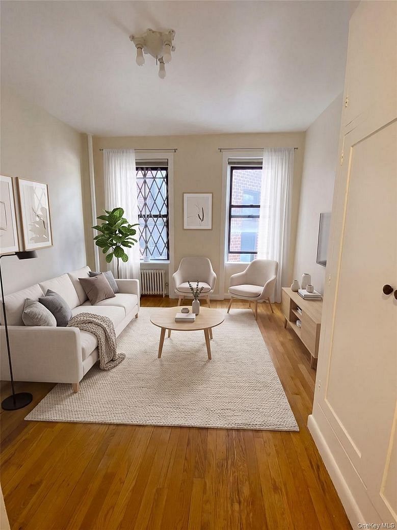 25 Leroy Street #15