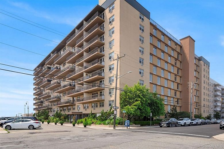 25 Neptune Boulevard #6F